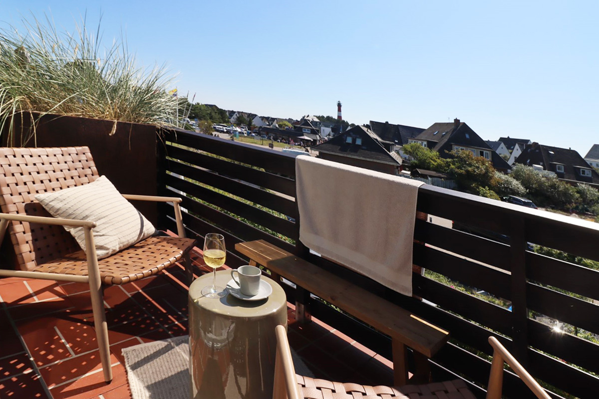 15 Der Sonnige Balkon mit Leuchtturmblick 3